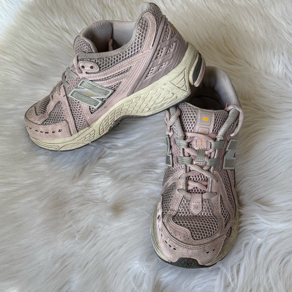 New Balance 1906R “Rose Sugar Ice Wine” Size 6.5Y (Women’s ~8) Pink - Picture 6 of 10
